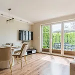 Sloneczne Zacisze Debina Апартаменты