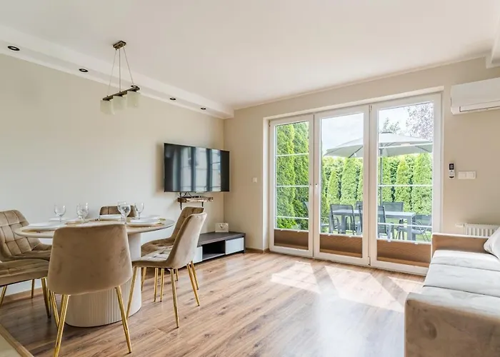 Sloneczne Zacisze Debina Апартаменты